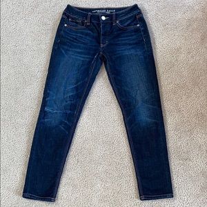 American Eagle Button-Fly Distressed Tomgirl Jeans